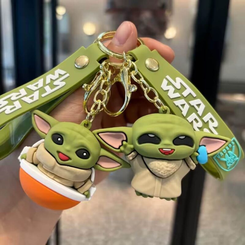 Llavero de goma Baby Yoda x12