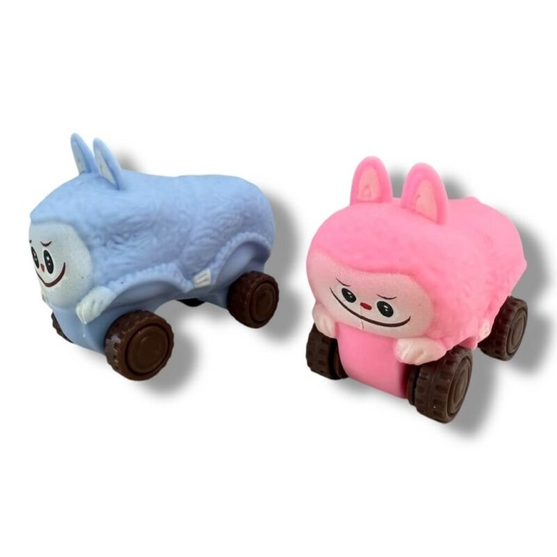 Squishy auto labubu 5x7cm $3600